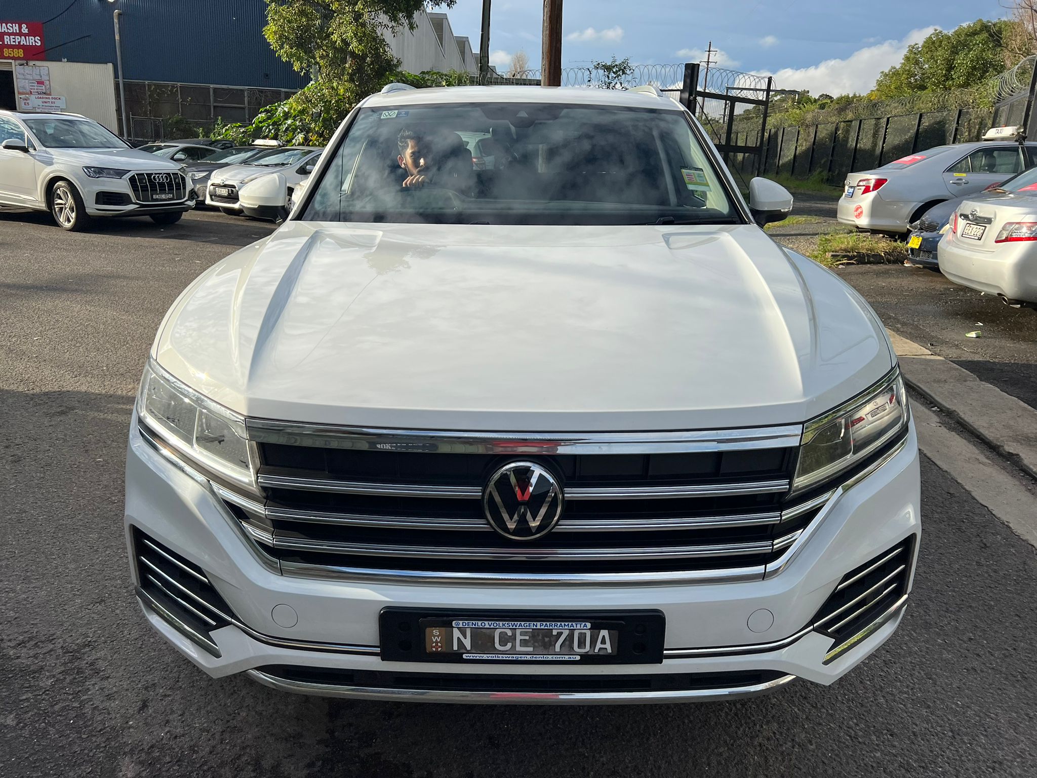 SUV 1